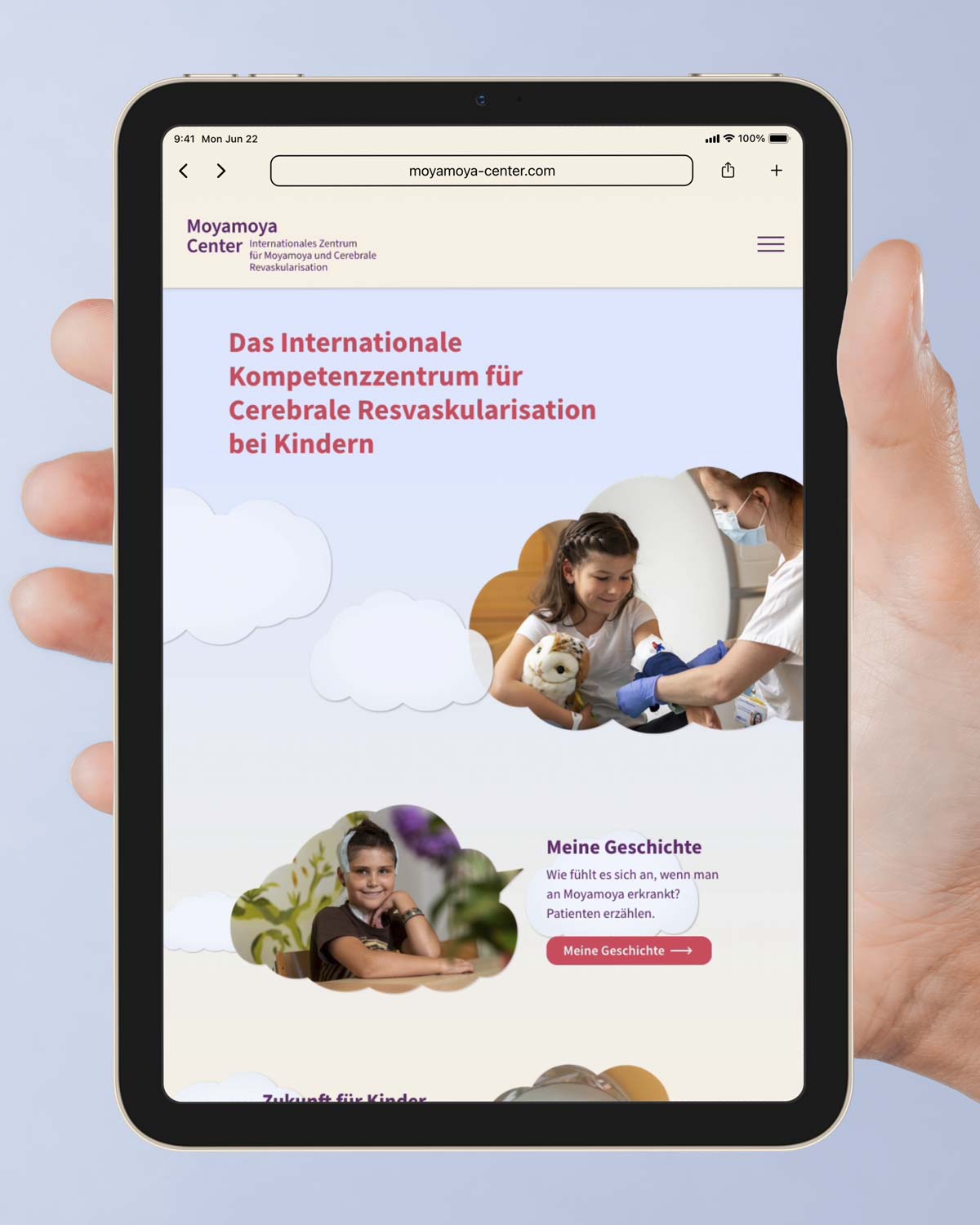 Homepage Moyamoya Center auf einem iPad